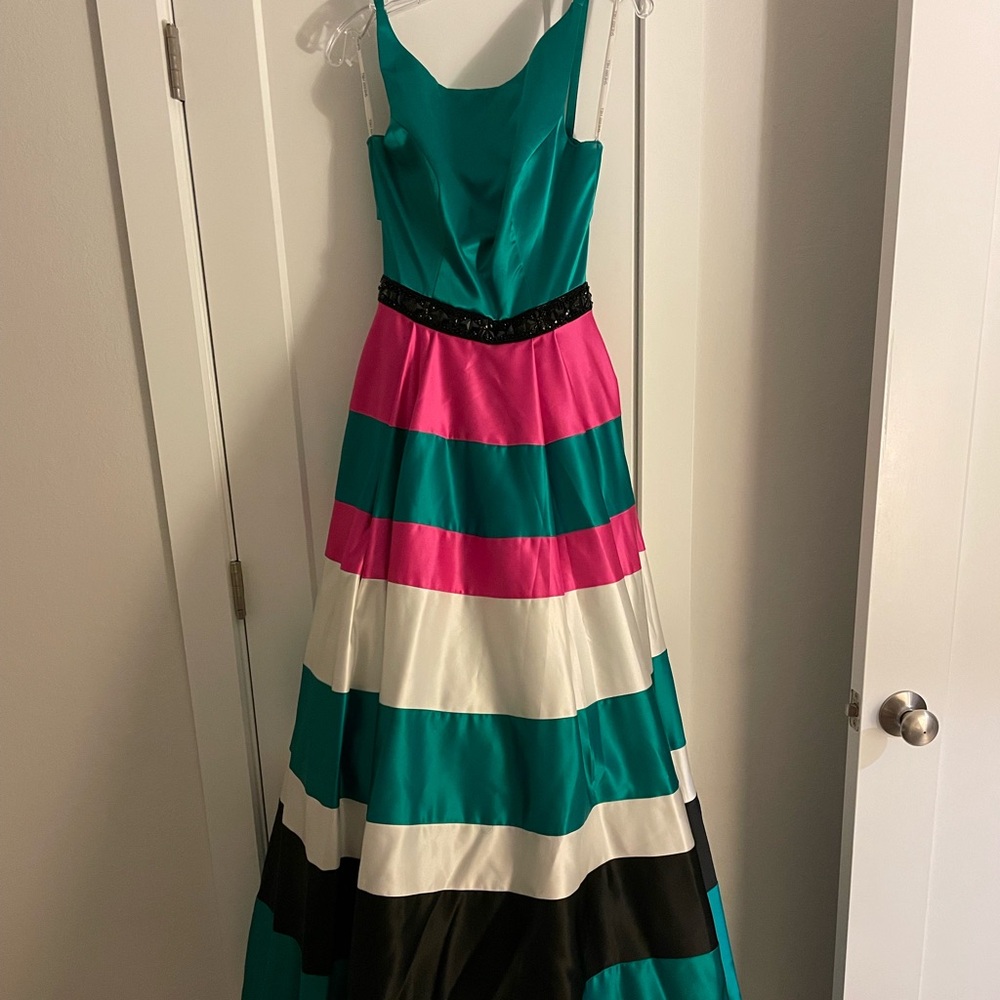 Sherri Hill Prom Dress Size 6